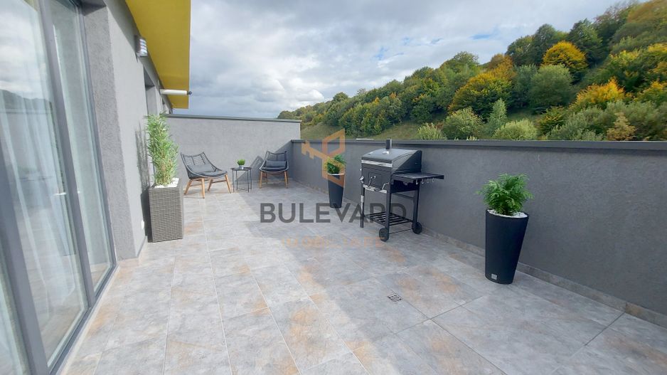 Apartament finisat modern cu Terasa de 35 mp! - Poză 1