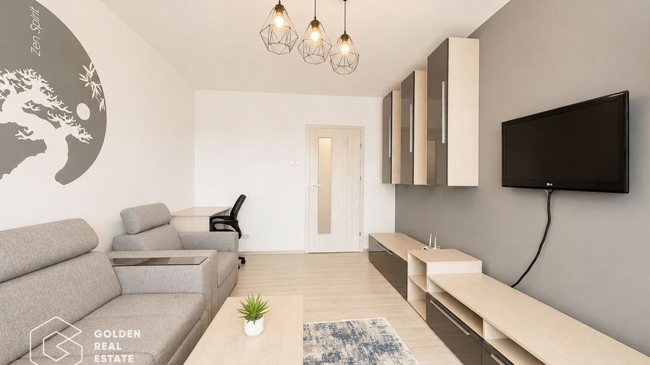 Apartament 2 camere complet renovat, decomandat, bloc reabilitat, Gradiste - Poză 1