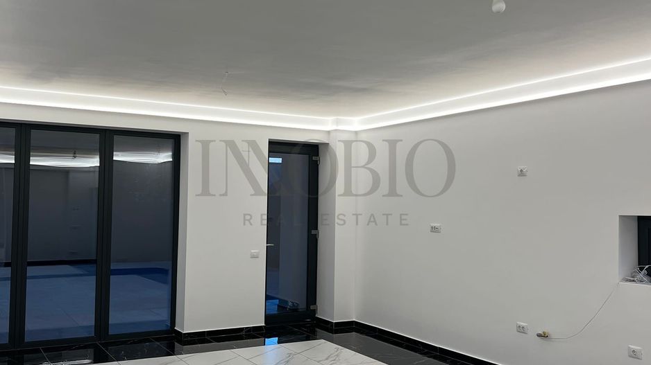Ansamblu boutique de 5 vile premium | Arhitectură modernă - Poză 12