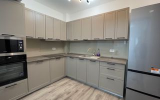 APARTAMENT 3 CAMERE PRIMA URBANA LOC DE PARCARE - Poză 3