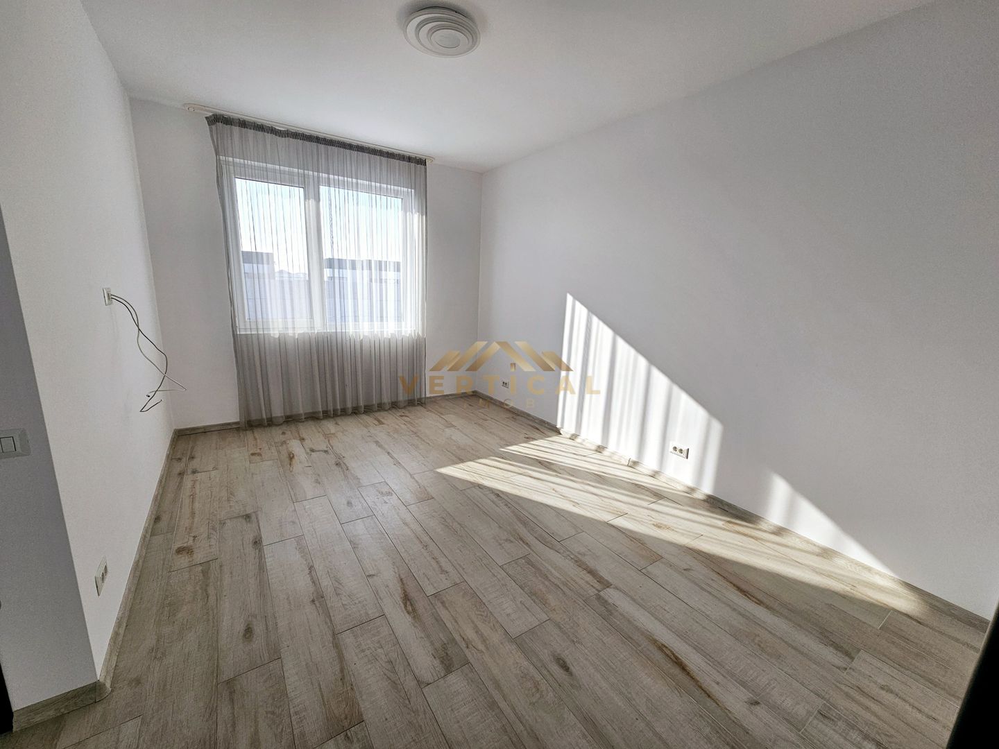 Casa parter de inchiriat cu 3 camere - comuna Berceni - Poză 13