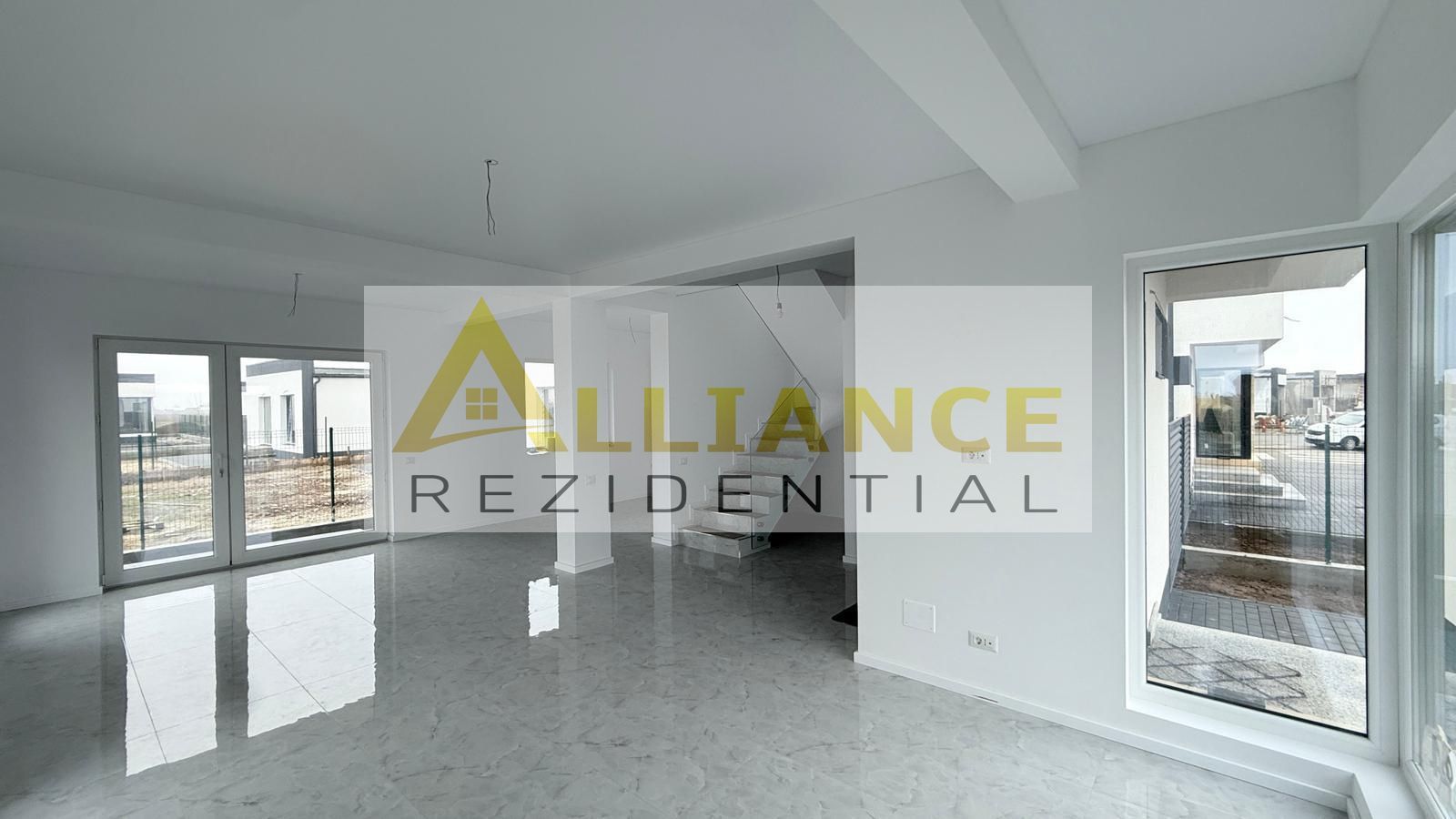 Casa individuala 4 camere 3 bai | Comuna Berceni | Teren 323MP - Poză 3