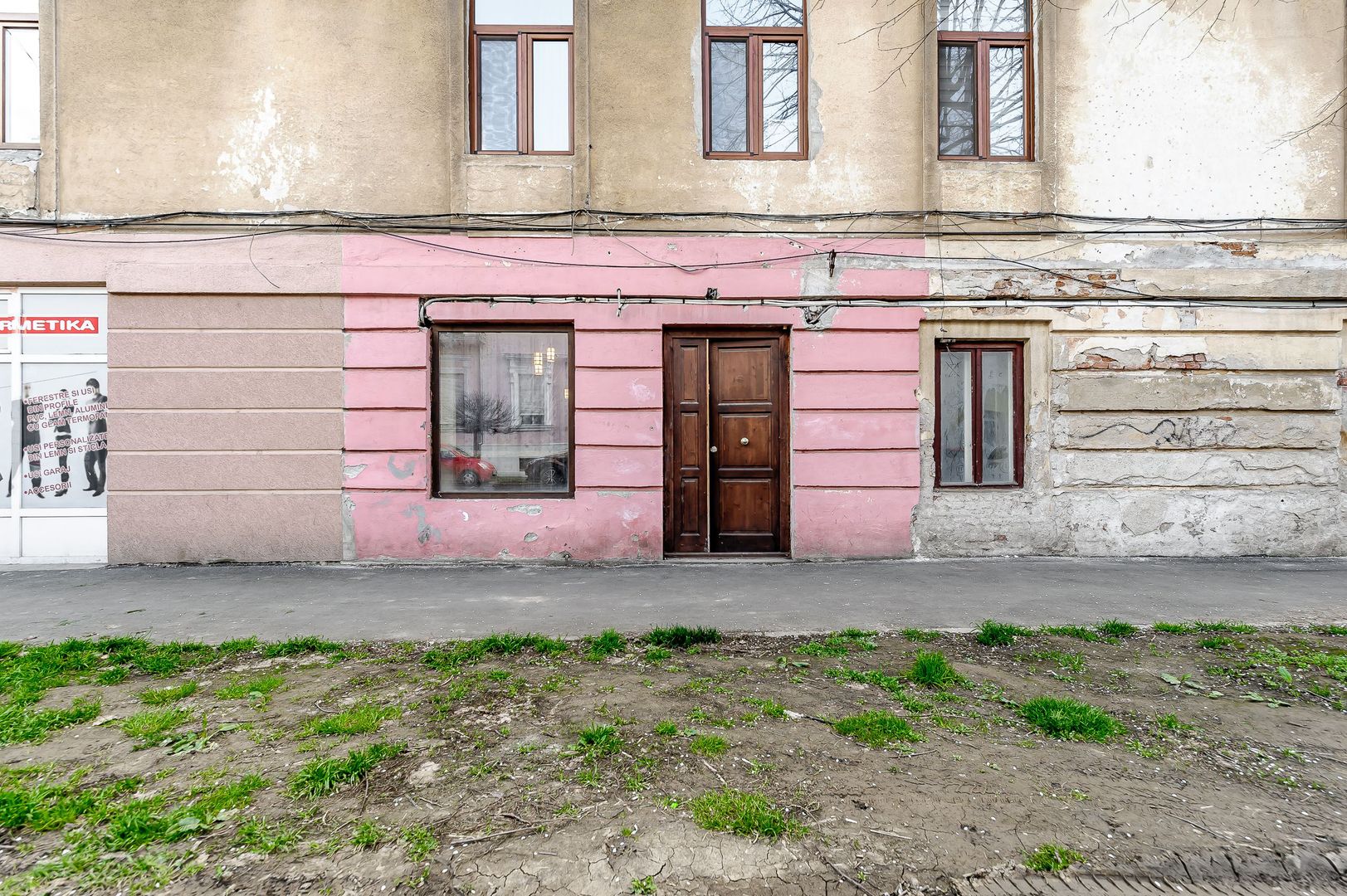 Vandut Spațiu comercial pe strada Episcopiei - Poză 1