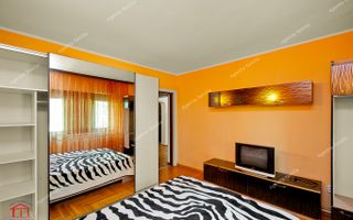 Vanzare apartament cu 2 camere, centru( Egreta, bloc din 90''), parter - Poză 9