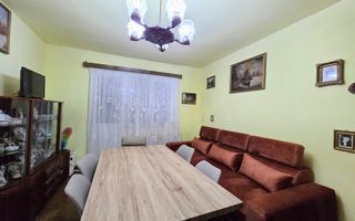 Apartament 3 camere, 63mp, renovabil, balcon, Bucium - Poză 1