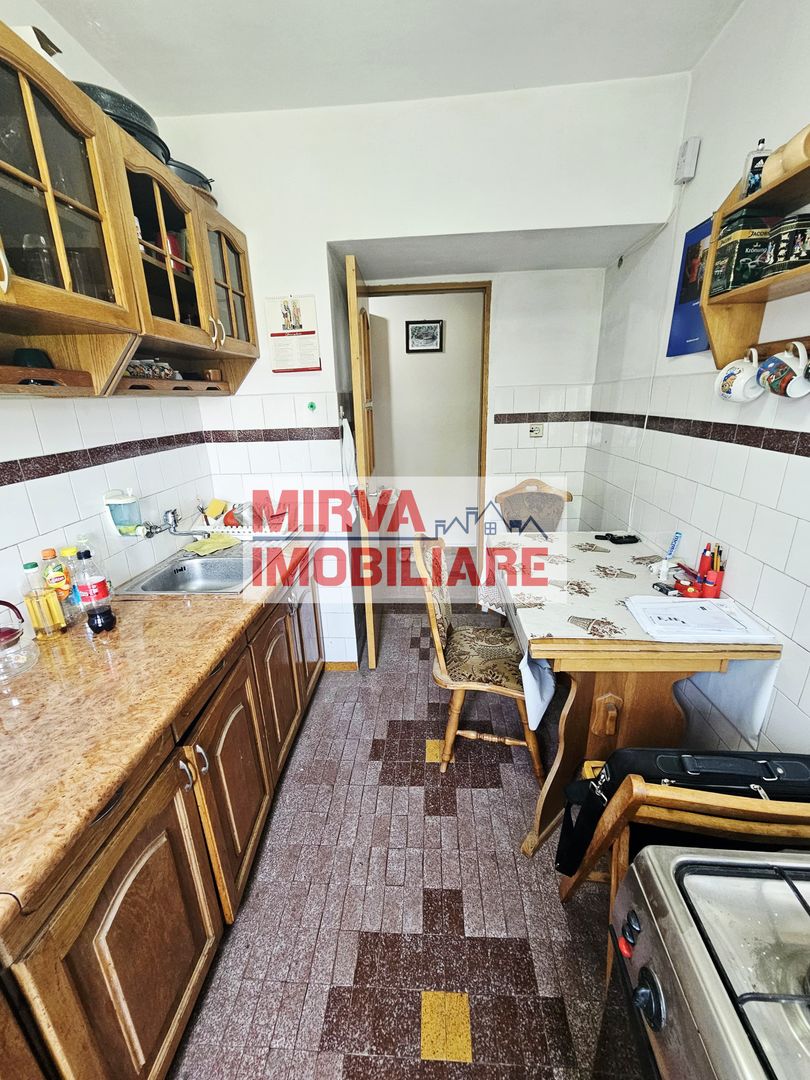 Vanzare apartament 2 camere, mobilat si utilat, zona Vest - Poză 15