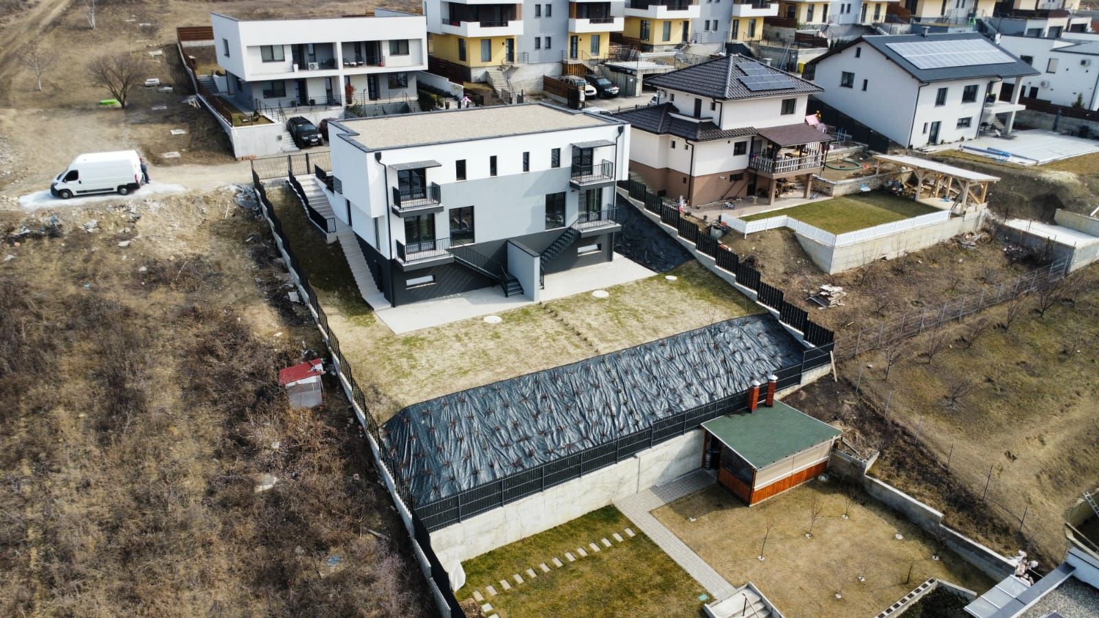 Casa cuplata (duplex) cu vedere panoramica in Dezmir - Poză 4