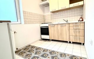 Studio Premium 53 mp vis-a-vis Mall Vitan - Poză 4