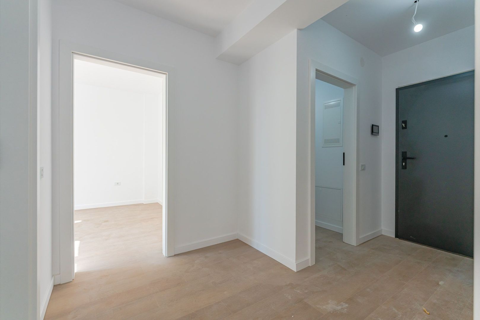Apartament Decomandat | 53 mp utili + 10 mp balcon | Sala Polivalentă - Poză 11