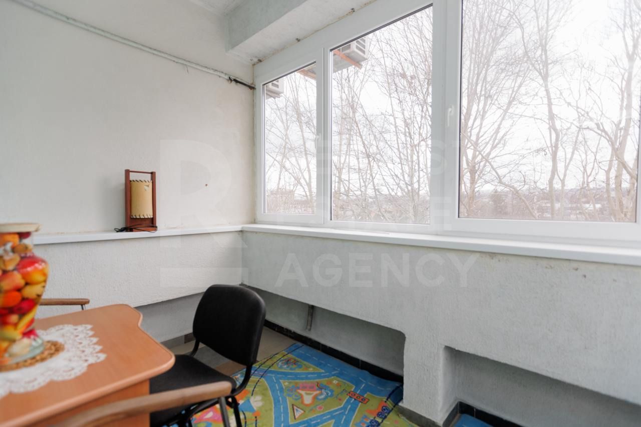 Chirie, apartament, 1 cameră + living, str. 31 August, Centru - Poză 12