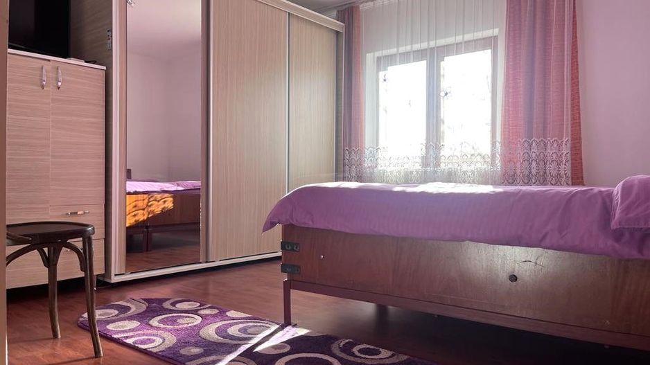 Aproape de oras! Vanzare casa cu 4 camere in Gura Ocnitei! - Poză 7