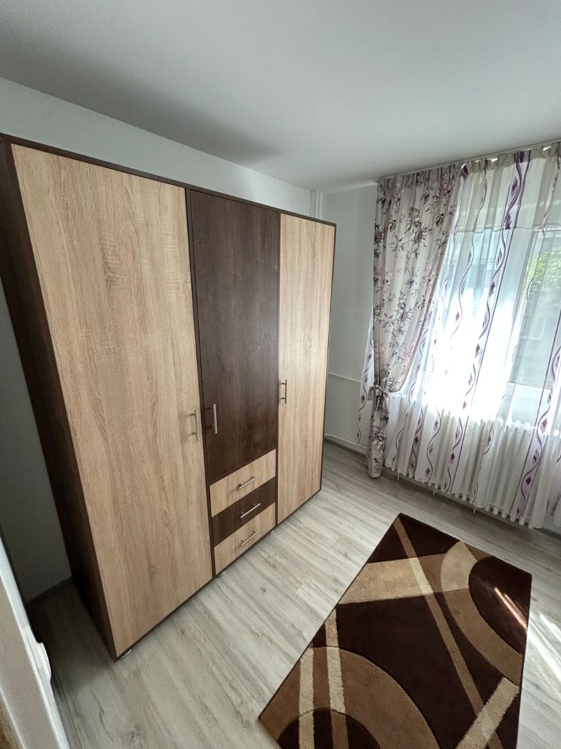 Apartament modern cu 3 camere luminos, disponibil pentru închiriere - Poză 2