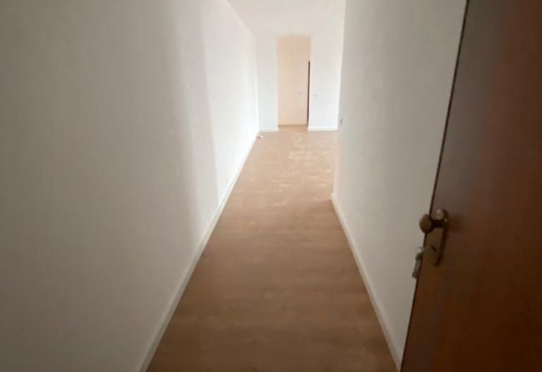 Apartament bloc nou 4 camere - Poză 18