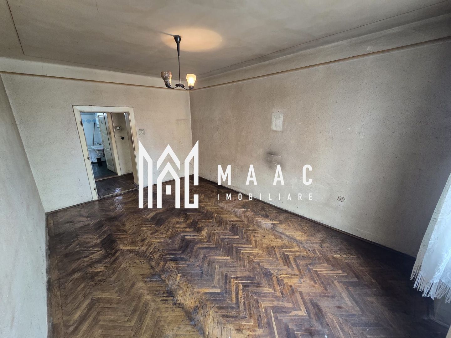 Apartament la casa 4 camere 300 teren zona Centrala - Poză 8