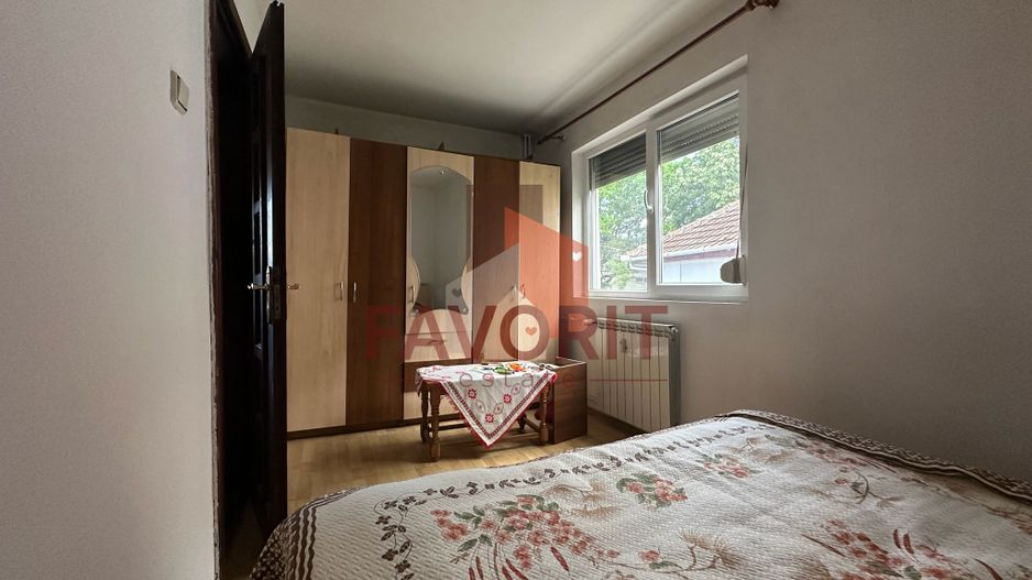 3 camere | etaj 1 | mobilat si utilat | zona excelenta | - Poză 5