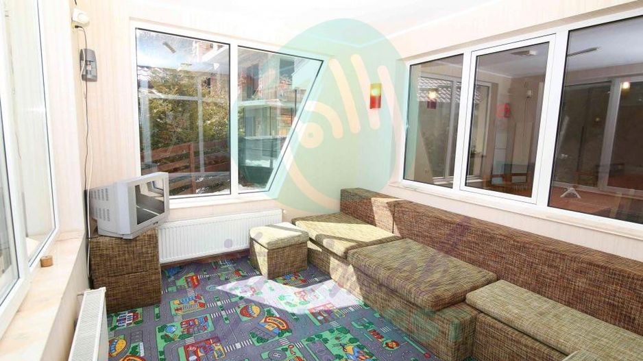 Vila cu 24 de camere cu priveliste superba ideal investitie in PREDEAL - Poză 46