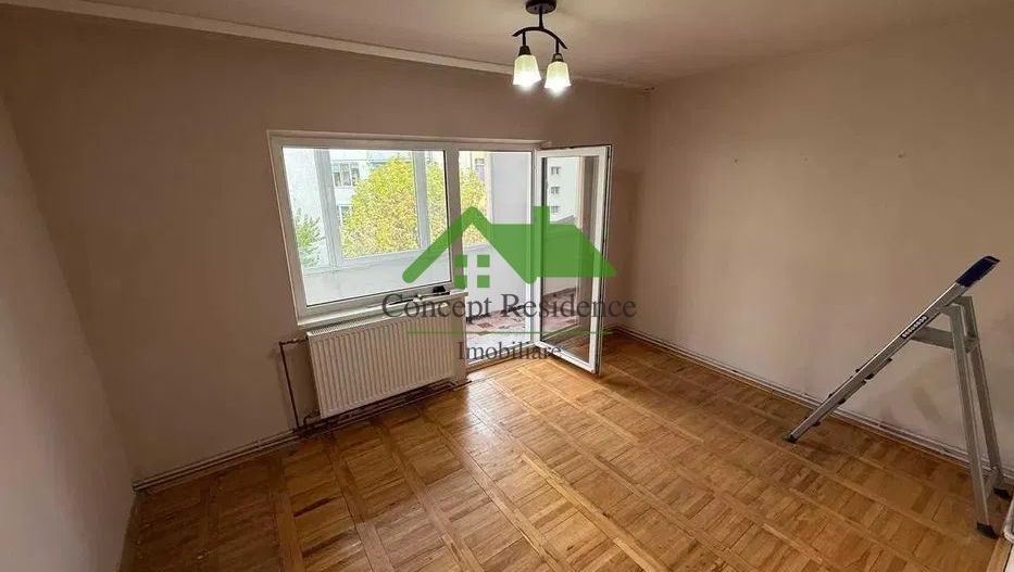 Ap 3 camere decomandat,etaj intermediar - zona Garii - Poză 2