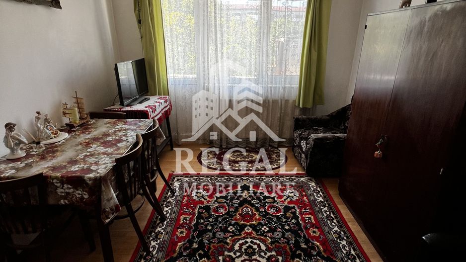 Apartament 2 camere, 43 mp, balcon mare, acoperiș, etaj 4/4 - Poză 3