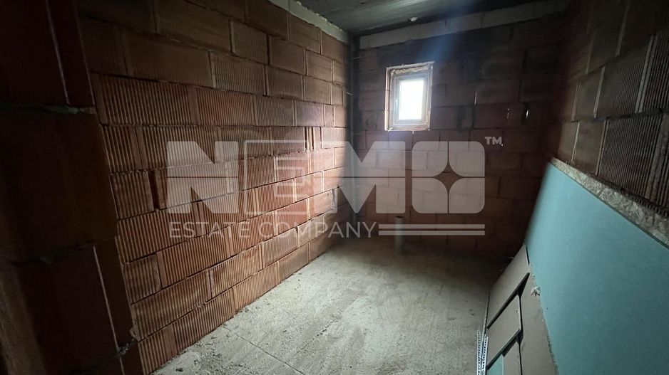 Casa la Rosu | 821Mp | Dornesti - Poză 11