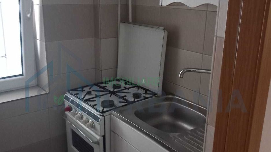 Inchiriez apartament cu o cameră ultracentral - Poză 4