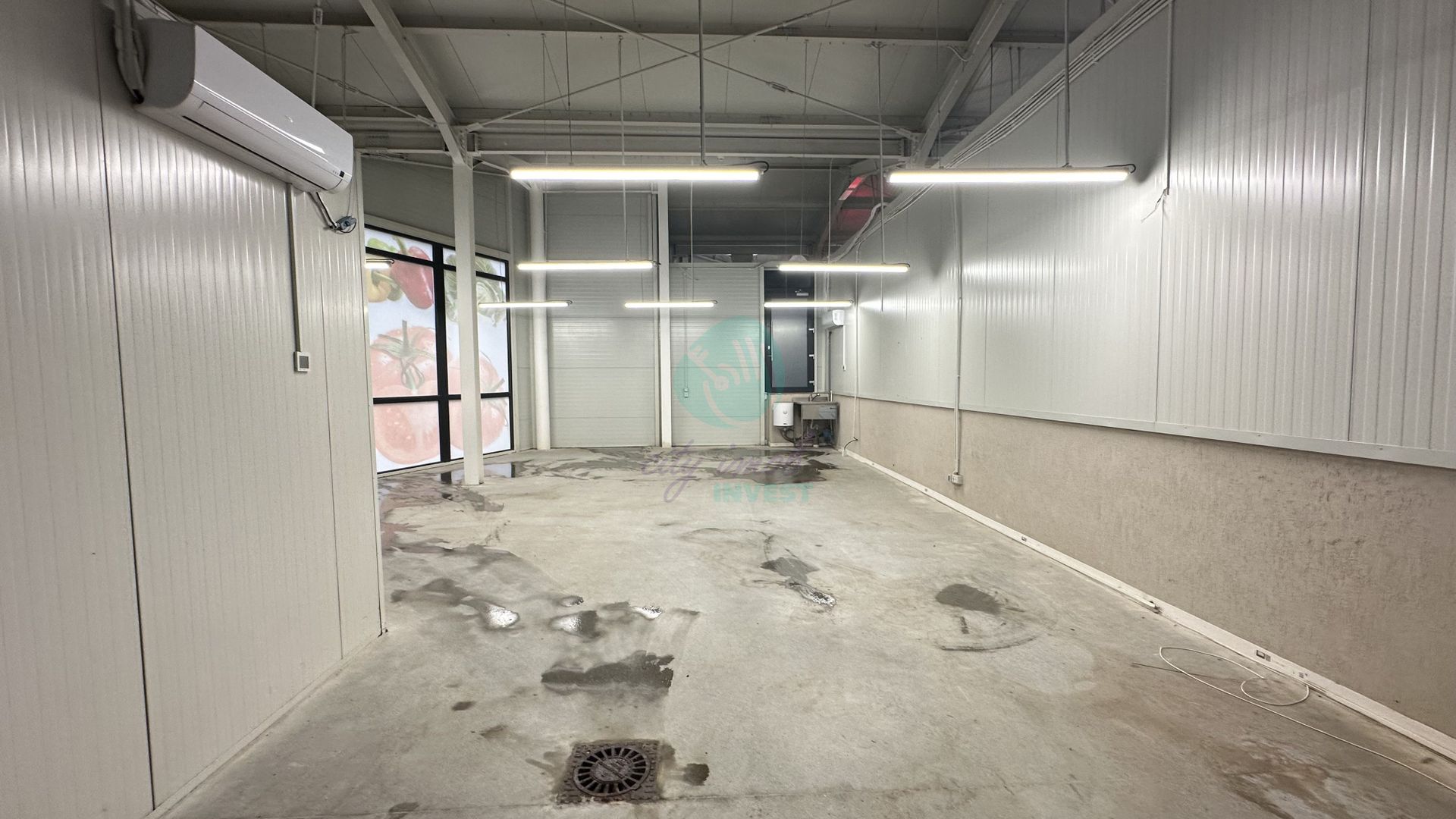 Spatii comerciale de inchiriat in PIATA DELFINULUI - Poză 5