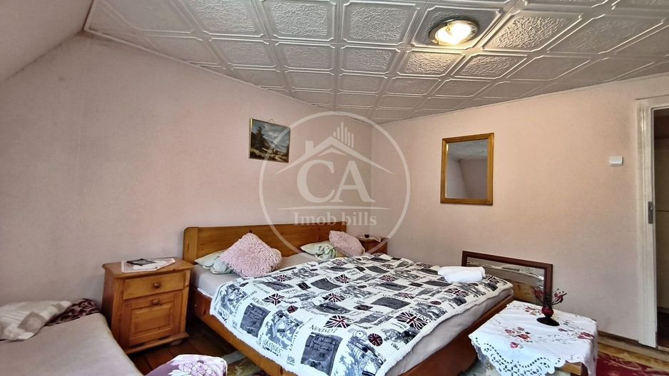 Casa de vânzare cu 7 camere de tip P+M in Sanmartin, Bihor - Poză 7