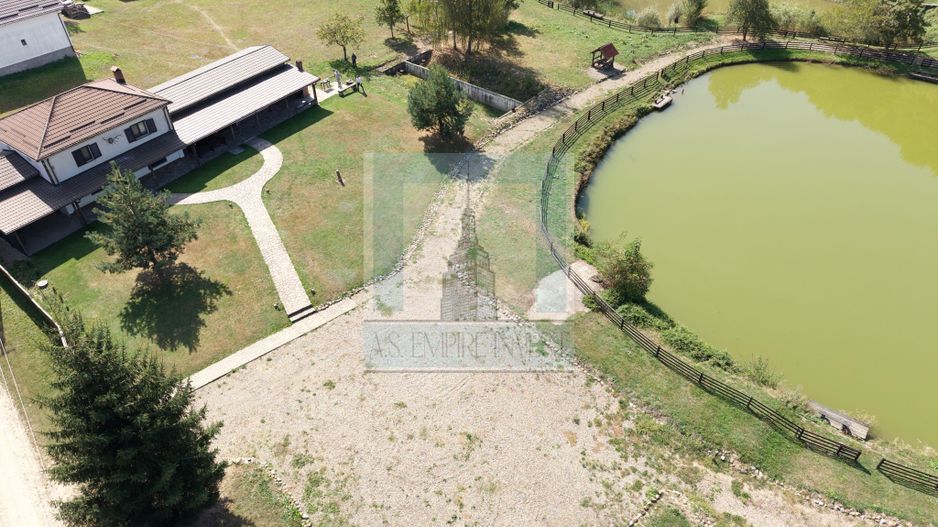 Complex Turistic activ,  2 lacuri ,teren 16800 mp -zona Valea Dobârlău - Poză 15