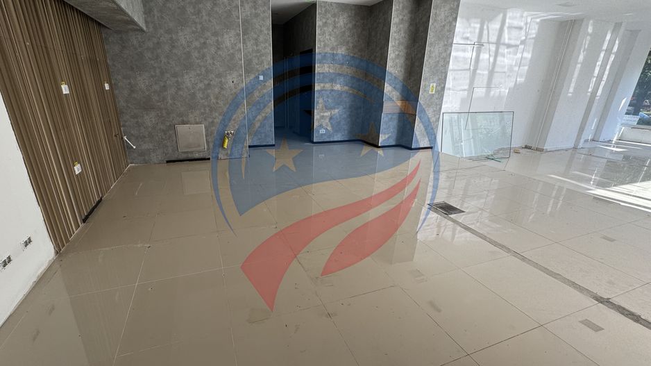 Spațiu comercial ultracentral – ideal pentru salon, magazin, birouri – 110 mp - Poză 2