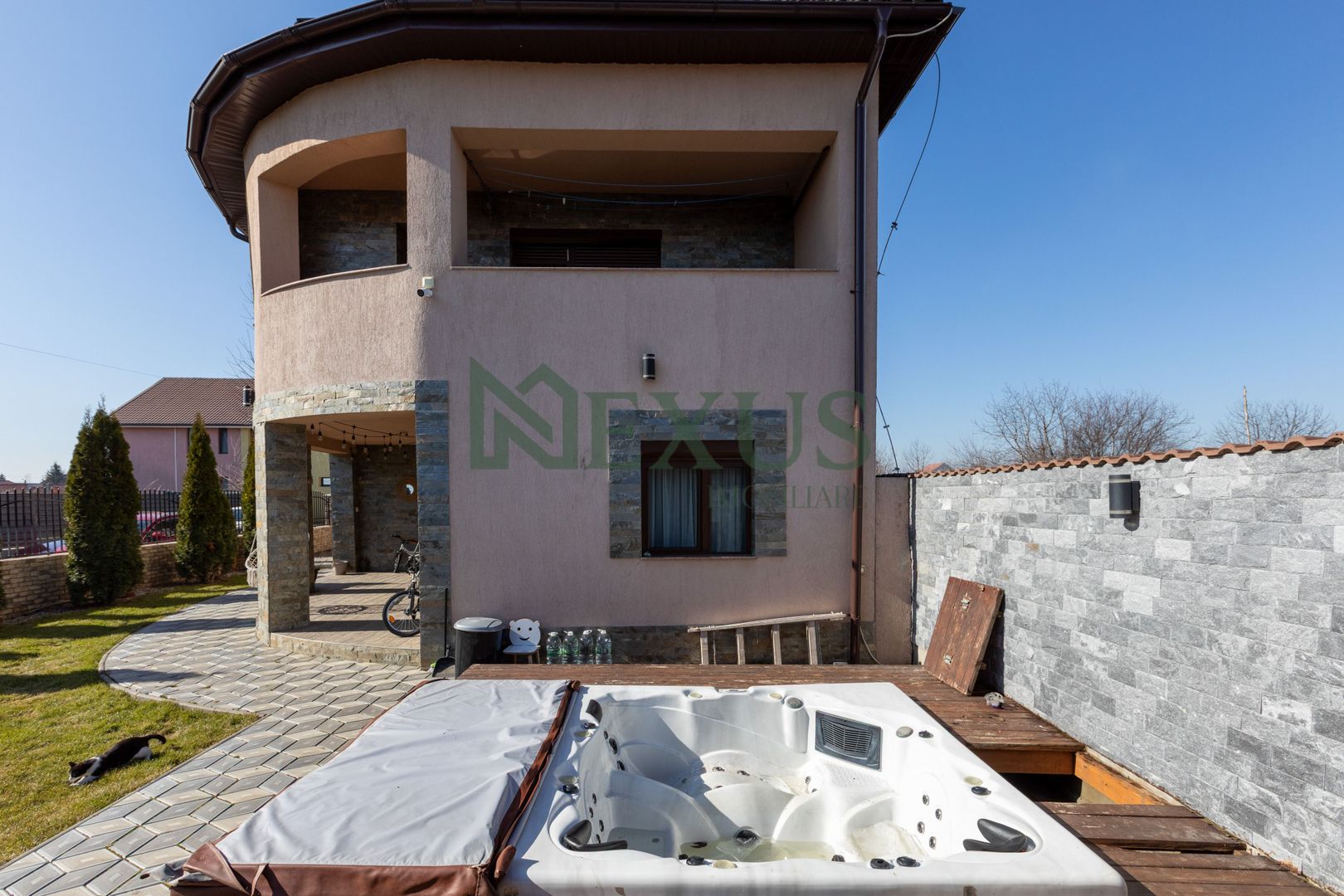 Casă/Vilă modernă de vânzare la intrare în Bogdan Vodă, județul Bacău. - Poză 23