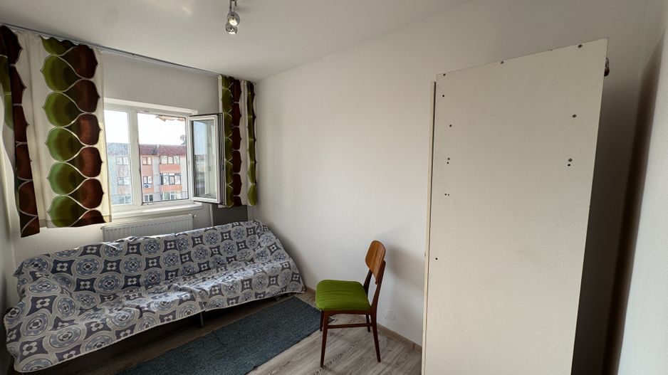 Apartament 3 camere 60 mp bloc 1980 central Filipesti de Padure! - Poză 8