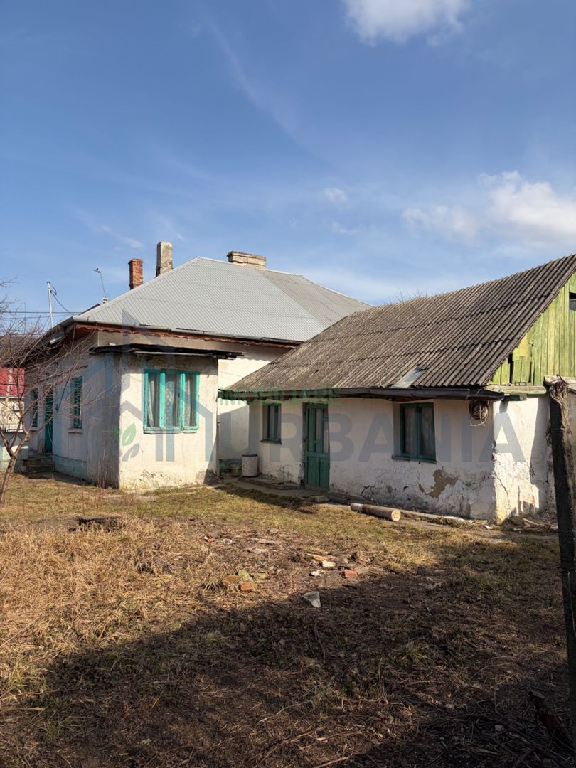 Vând casă zona centrală Pașcani - Poză 3