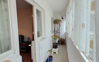 VANZARE 4 CAMERE DECOMANDAT -CRANGASI - Poză 13