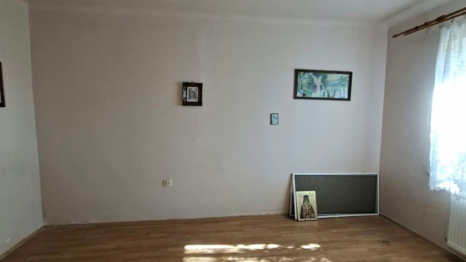 Apartament 2 camere la casa in imobil cu 2 apartamente - Poză 4