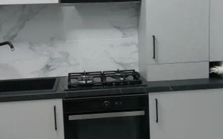 Garsonieră  complet mobilata si utilata, gradina si parcare proprie - Poză 3