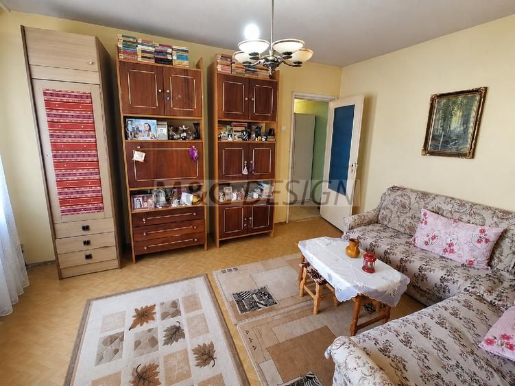 Apartament 3 camere zona Dacia etaj 2 - Poză 2