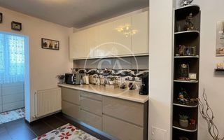 Apartament cu 3 camere de inchiriat in zona Nufarul, Oradea. - Poză 10