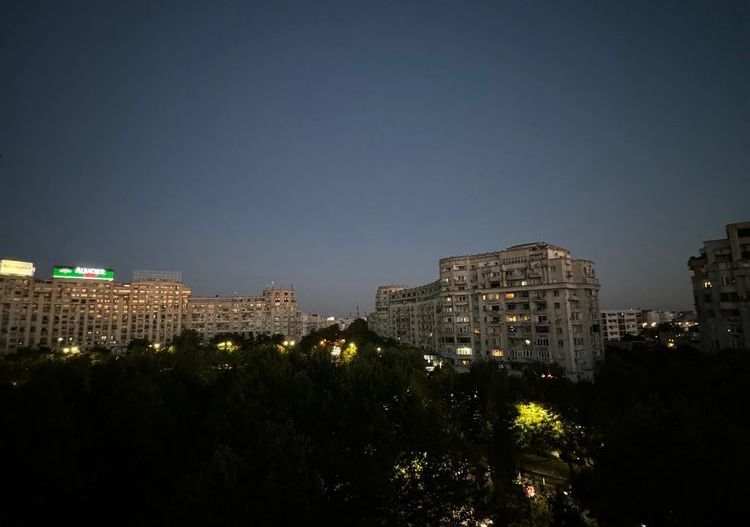 Apartament spațios 3 camere, mobilat complet, 2 bai, 3 balcoane, Bld. Unirii - Poză 3