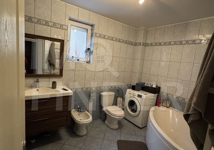 Apartament  3 camere 102 MP in cartierul Andrei Muresanu - Poză 5