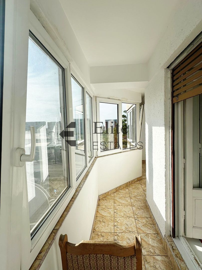 Apartament de închiriat cu 3 camere in  Oradea, Bulevardul Decebal - Poză 9