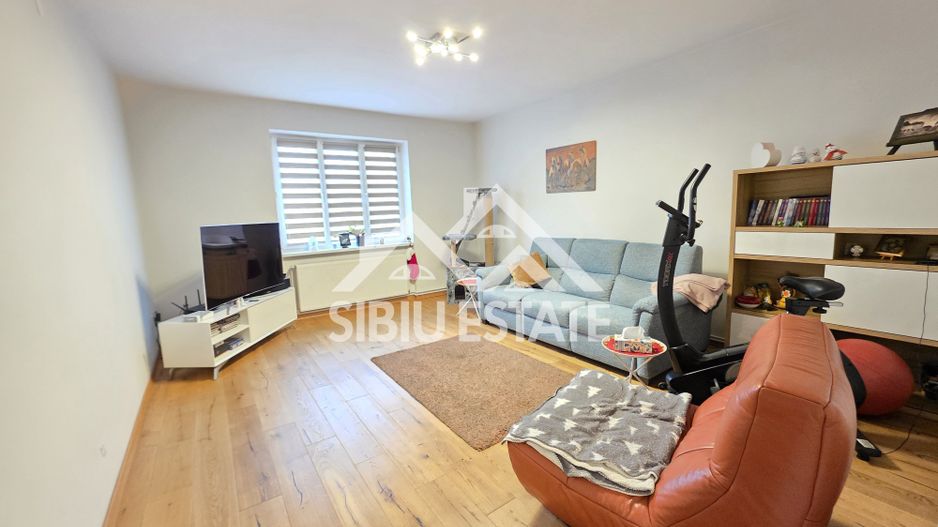 Casa Sibiu teren 500 mp Calea Poplacii - Poză 1