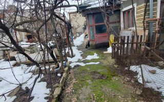 Teren de vanzare cu casa batraneasca in Bucurestii Noi - Poză 1