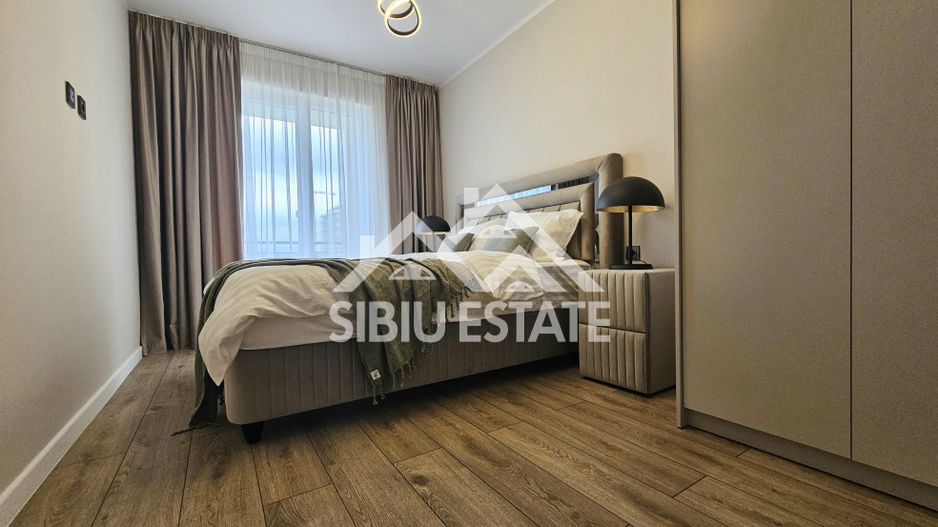 Penthouse Sibiu terasa mare vedere panoramica - Poză 1