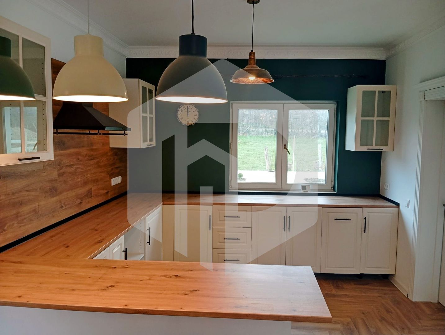 Casa superba 3 dormitoare 500 teren zona Tocile - Poză 23