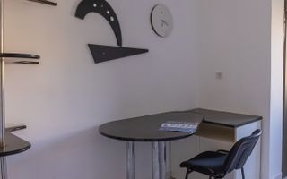 Apartament cu 4 camere - Poză 3