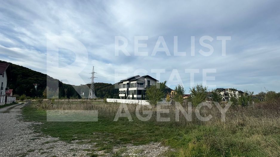 Vânzare, teren pentru construcții, str. Carpenului, Săcele - Poză 1