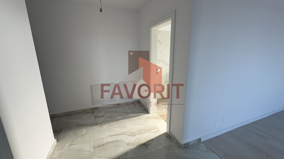 Etaj 1. Decomandat. Disponibil imediat. Loc de parcare - Poză 7