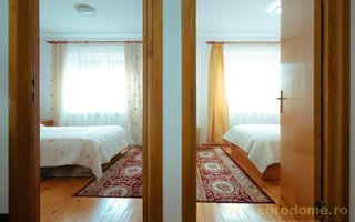 Casa renovata, mobilata si utilata complet - Poză 14