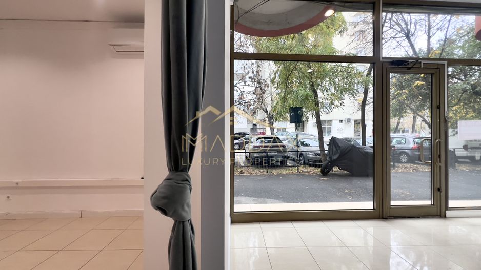 Spatiu Comercial Stradal**240mp**2 locuri parcare//Bdul Ion MIhalache - Poză 1