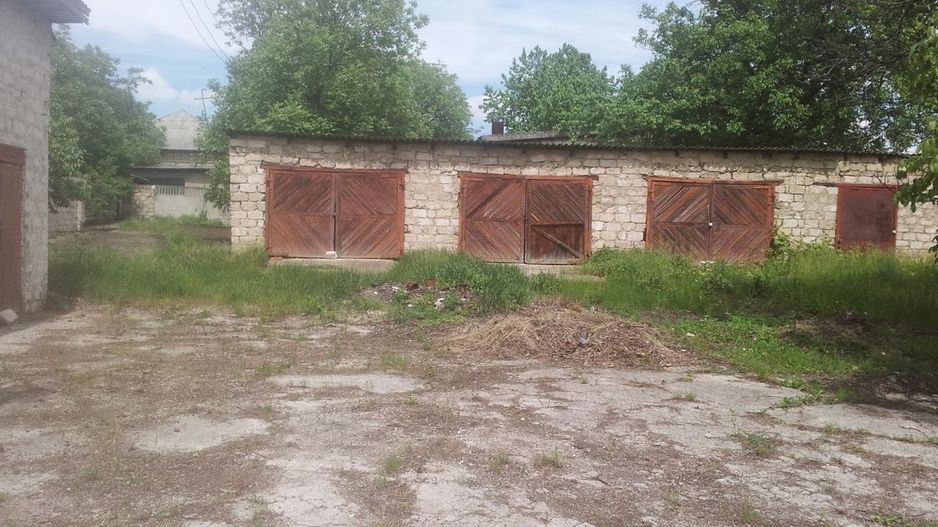 De vânzare teren cu construcții în orașul Sângerei – 56,7 ari - Poză 5