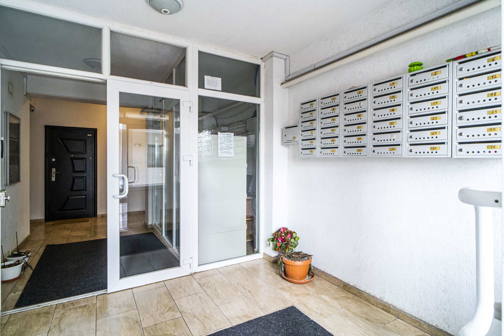 Garsoniera, 36 mp, mobilata-utialta, etaj 4, langa Penny Market- Rezervelor - Poză 16